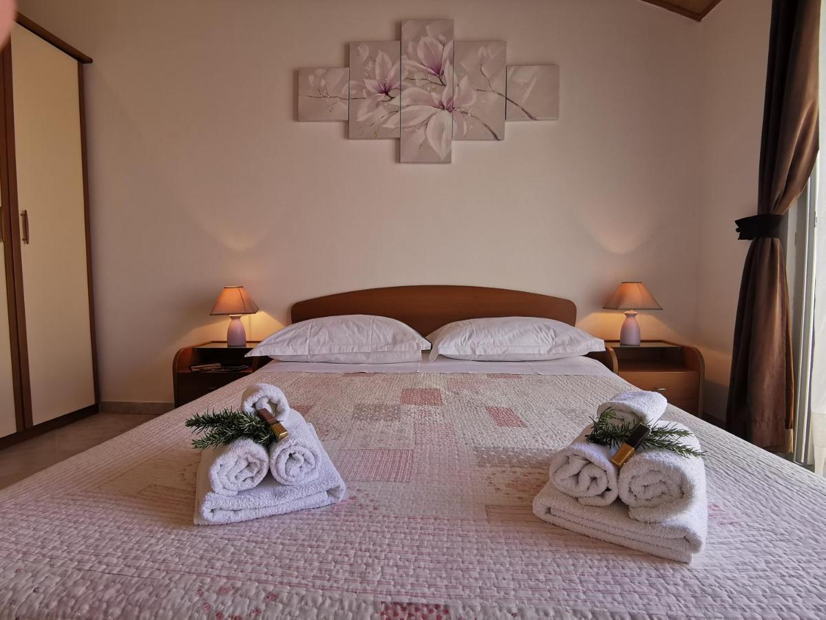 Apartments Marija Lastovo Luaran gambar